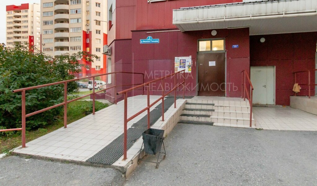 квартира г Тюмень ул Василия Гольцова 2к/3 фото 4