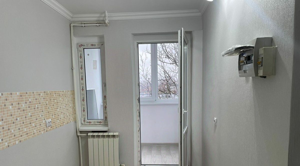 квартира р-н Крымский г Крымск ул Маршала Жукова 9 фото 1