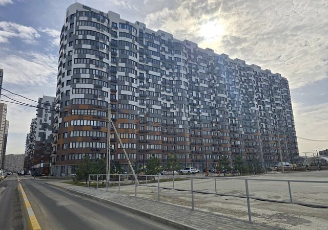 р-н Прикубанский ул им. Кирилла Россинского 3/1к 1 фото
