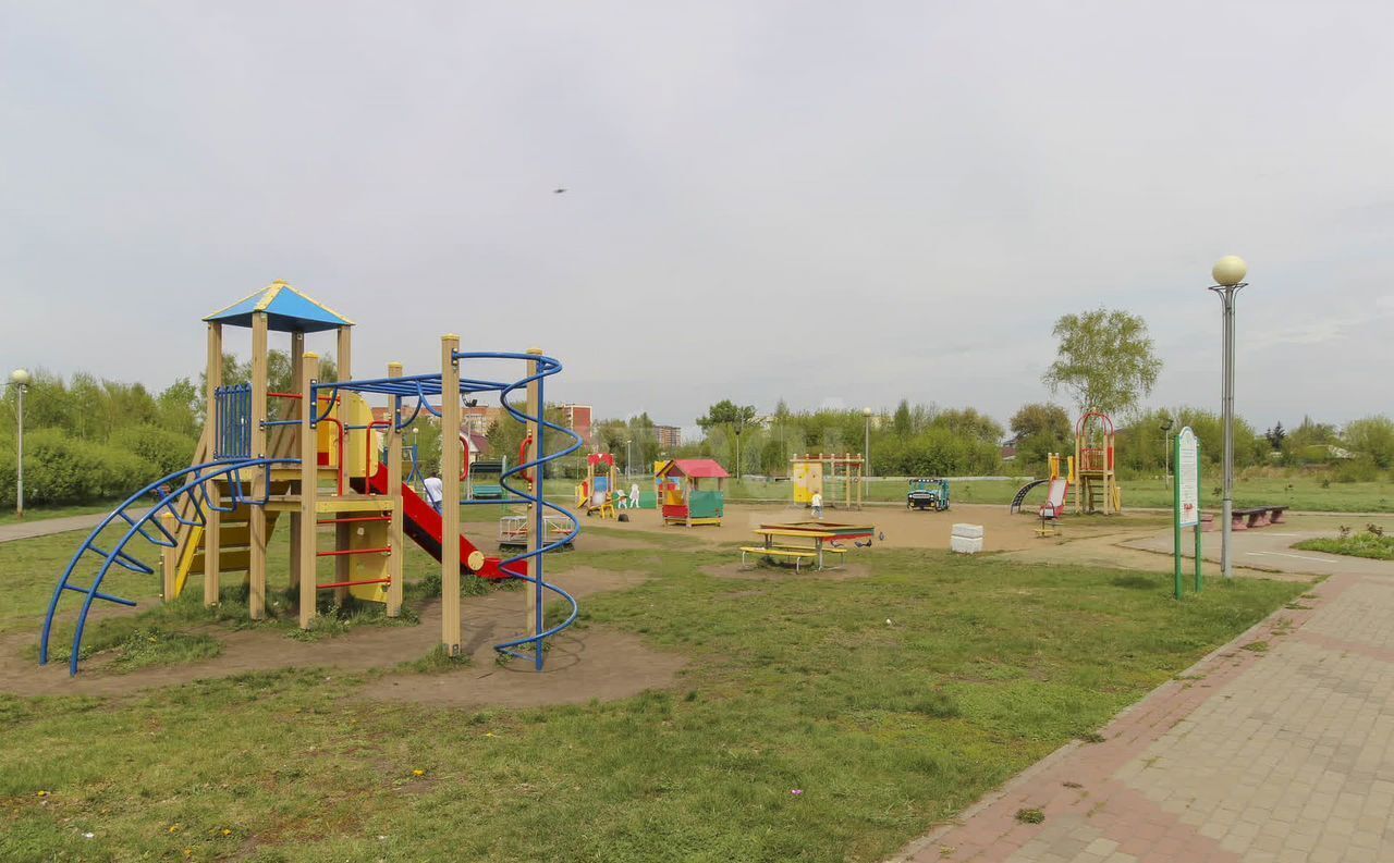 квартира г Омск р-н Центральный ул 2-я Барнаульская 11в посёлок Амурский фото 19