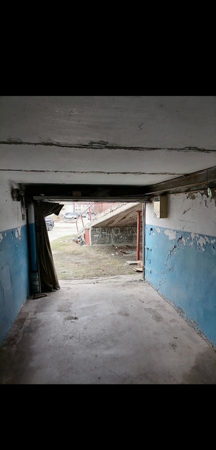 гараж г Барнаул р-н Ленинский ул Юрина 184а фото 2