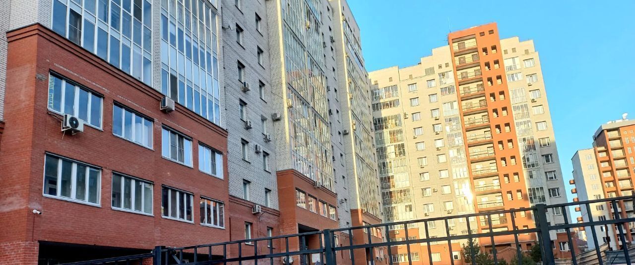 квартира г Омск р-н Центральный ул Октябрьская 107 фото 34