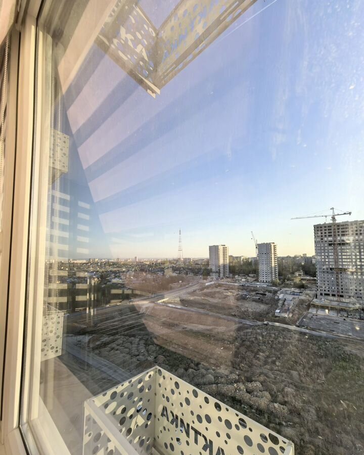 квартира г Волгоград р-н Дзержинский ул. имени Ивана Морозова, 6А фото 16