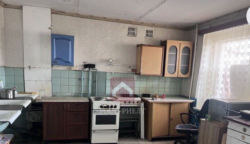 комната г Саратов р-н Кировский ул им Осипова В.И. 18а фото 1