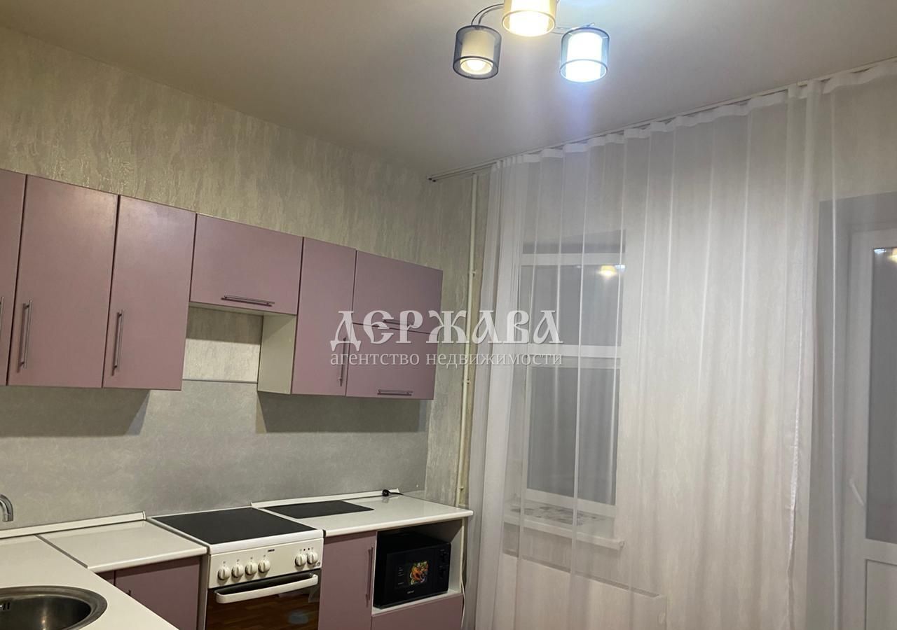 квартира г Старый Оскол мкр-н Дубрава, квартал 1, 17 фото 3