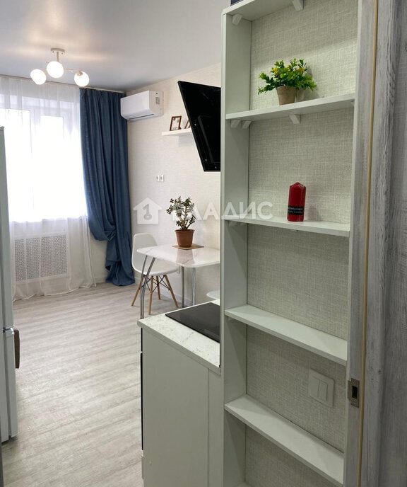 квартира г Тобольск мкр 7а 39б фото 2