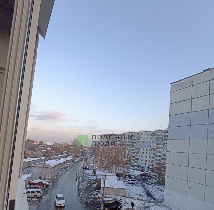 квартира г Барнаул р-н Ленинский ул Веры Кащеевой 2 фото 2