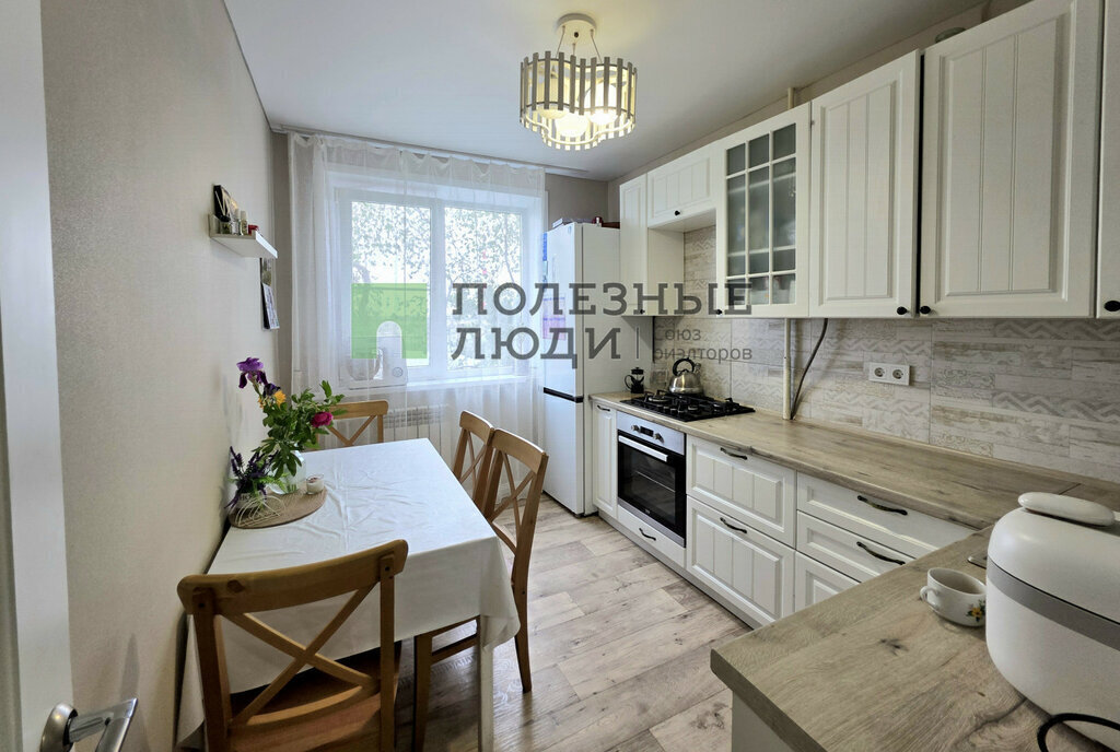 квартира г Астрахань ул Звездная 51к/1 фото 4