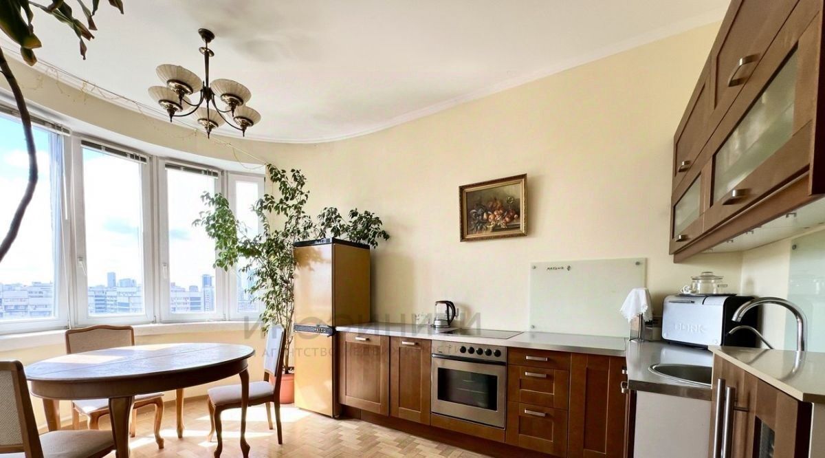 квартира г Москва метро Раменки пр-кт Мичуринский 11к/4 фото 3