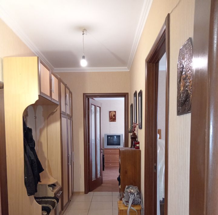 квартира г Тольятти р-н Автозаводский ул Дзержинского 5а фото 6