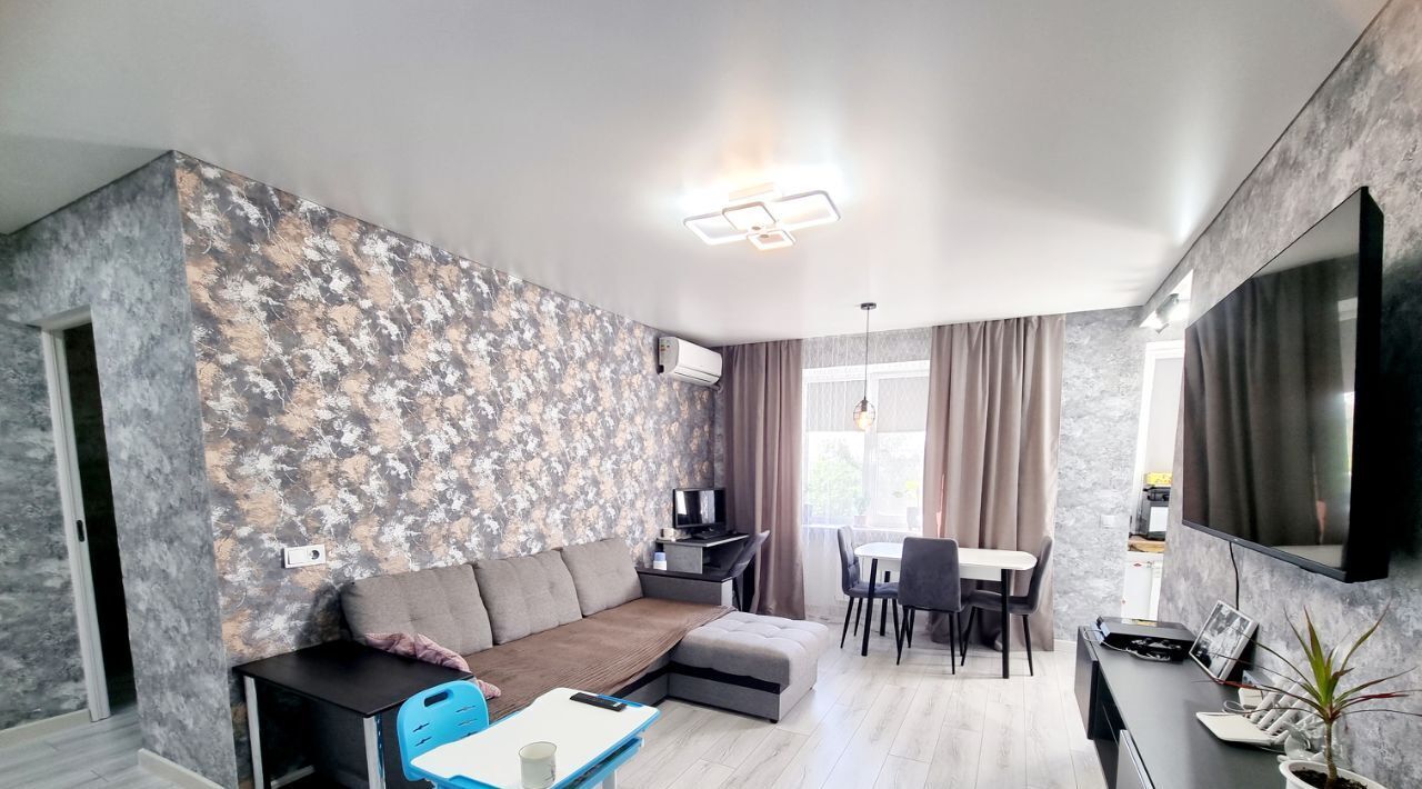 квартира г Каменск-Шахтинский пер Коммунистический фото 1