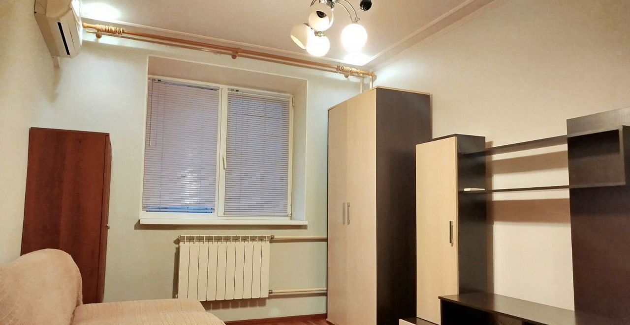 квартира г Волгоград р-н Дзержинский ул им. Землячки 27а фото 2