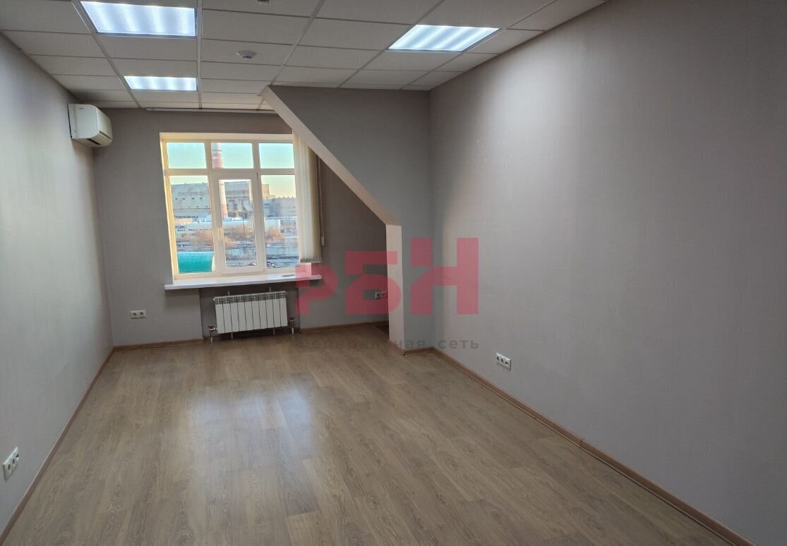 офис г Тюмень р-н Ленинский ул Харьковская 83 фото 1
