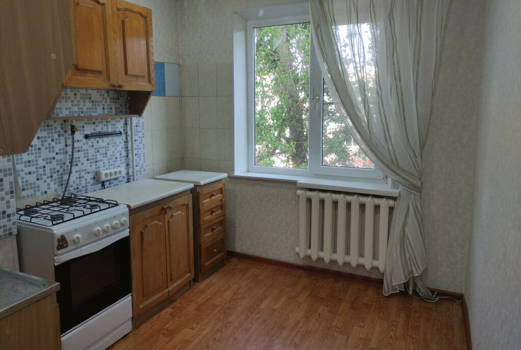 квартира г Астрахань ул Звездная 57к/2 фото 1