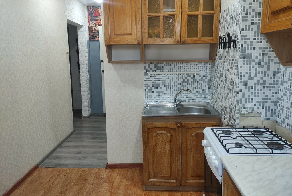 квартира г Астрахань ул Звездная 57к/2 фото 2