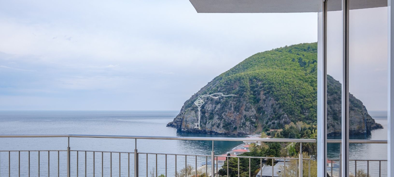 квартира г Алушта пгт Партенит ул Прибрежная 7 фото 2