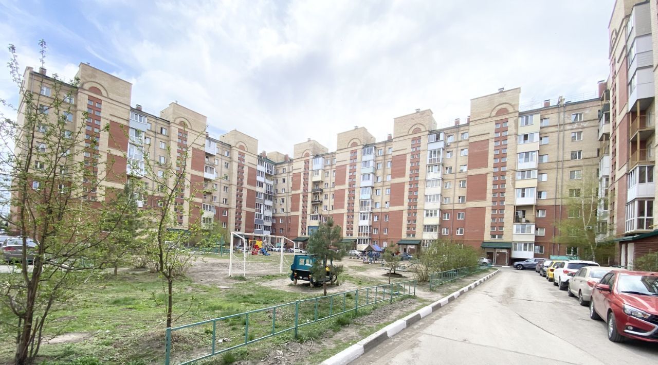 квартира г Омск р-н Кировский ул Перелета 20 фото 2