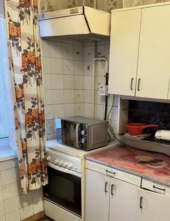 квартира г Омск р-н Октябрьский ул 50-летия ВЛКСМ 8 фото 4