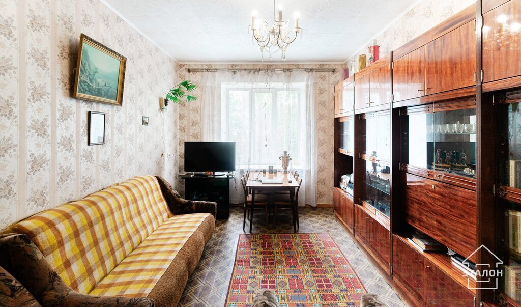 квартира г Омск ул Ивана Алексеева 8 фото 10