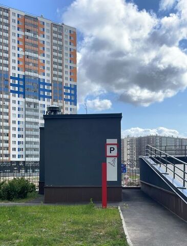 метро Комендантский Проспект аллея Арцеуловская 19 фото