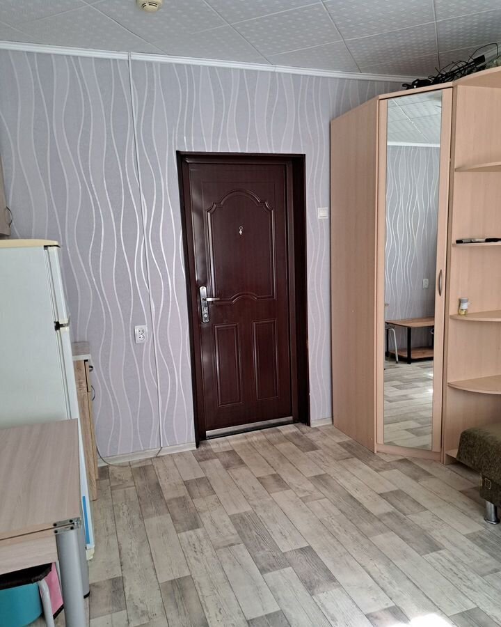 комната г Волгоград р-н Дзержинский ул Рионская 24 фото 2