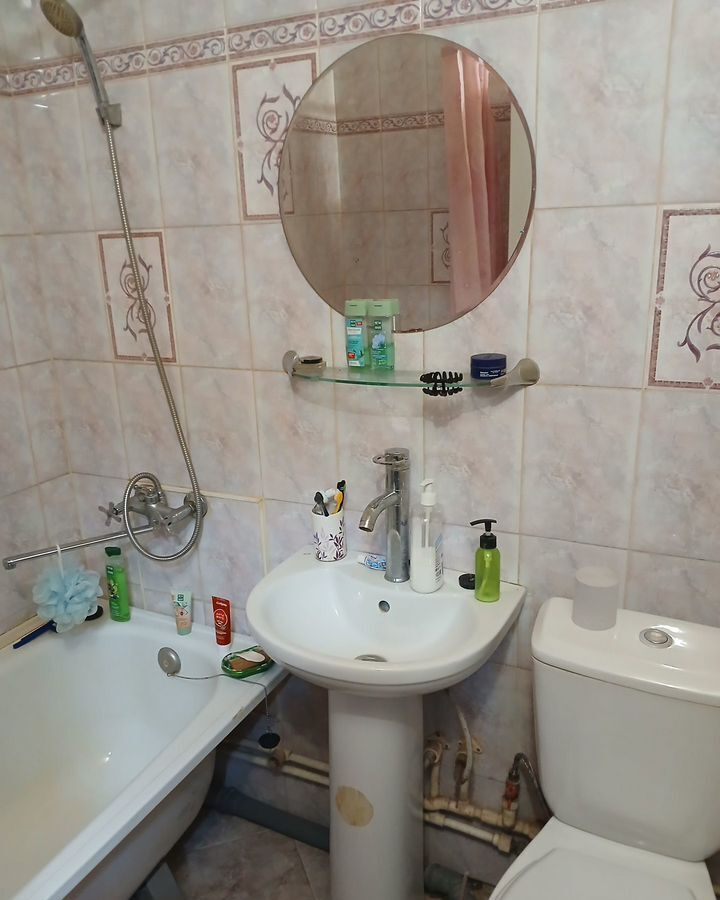 квартира г Саратов р-н Октябрьский ул. имени В. Г. Клочкова, 15 фото 17