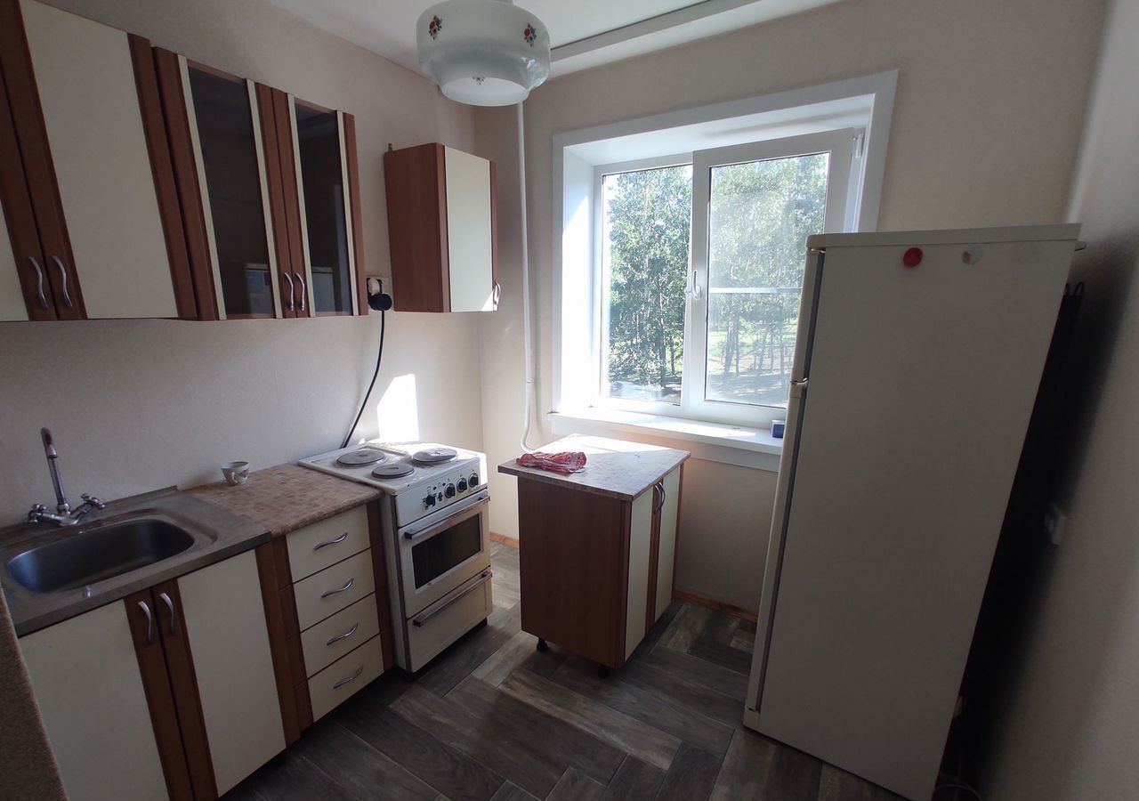 комната г Братск ул. Кирова, 10Б фото 2