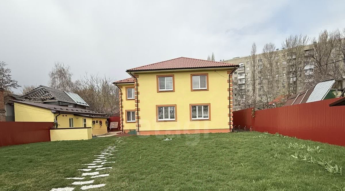 дом г Саратов р-н Кировский ул им Емлютина Д.В. 71 фото 1