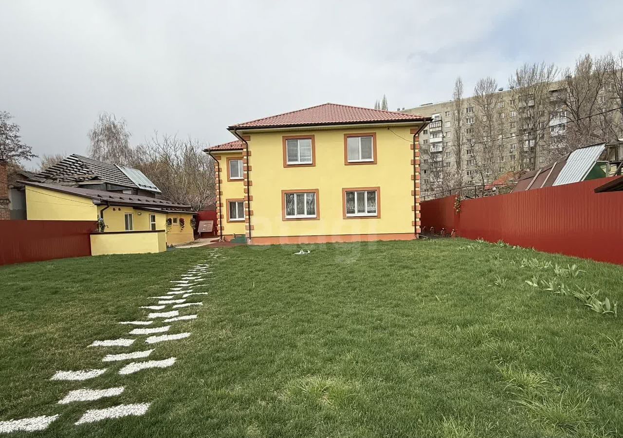 дом г Саратов р-н Кировский ул им Емлютина Д.В. 71 фото 1