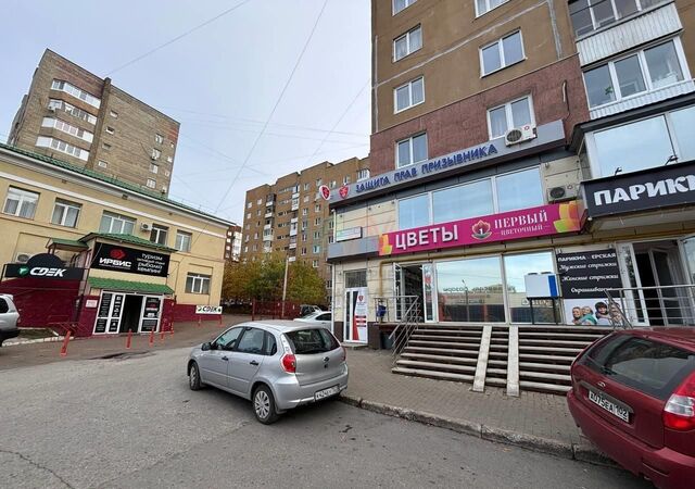 торговое помещение р-н Кировский дом 112 фото