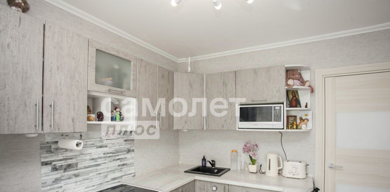 квартира г Кемерово р-н Заводский ул Свободы 23б фото 2