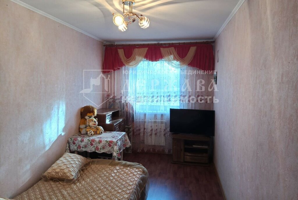 квартира г Междуреченск Кузнецкая улица, 8 фото 4