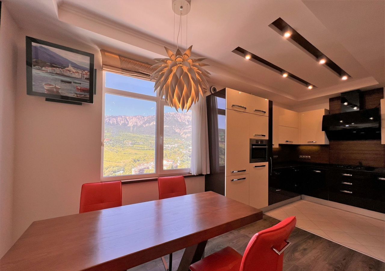 квартира г Ялта ул Красных Партизан 14б фото 3