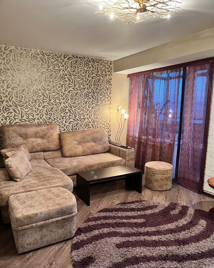 квартира г Новокузнецк р-н Центральный ул Кирова 52 фото 1
