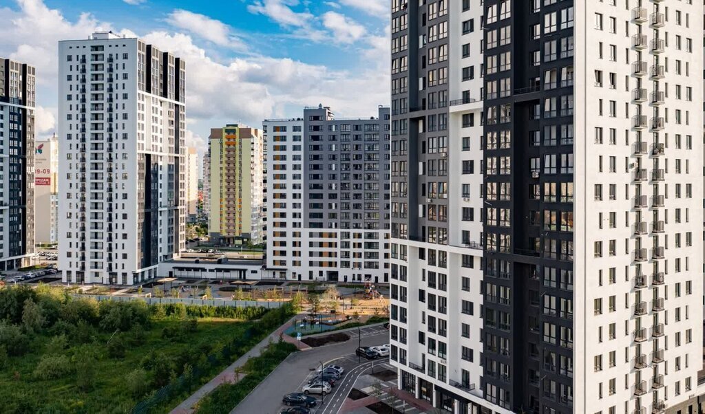 квартира г Тюмень ул Фармана Салманова 17 фото 3