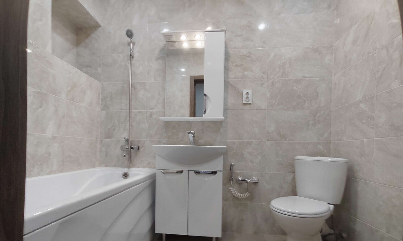 квартира г Батайск ул Ушинского 31/3 фото 2
