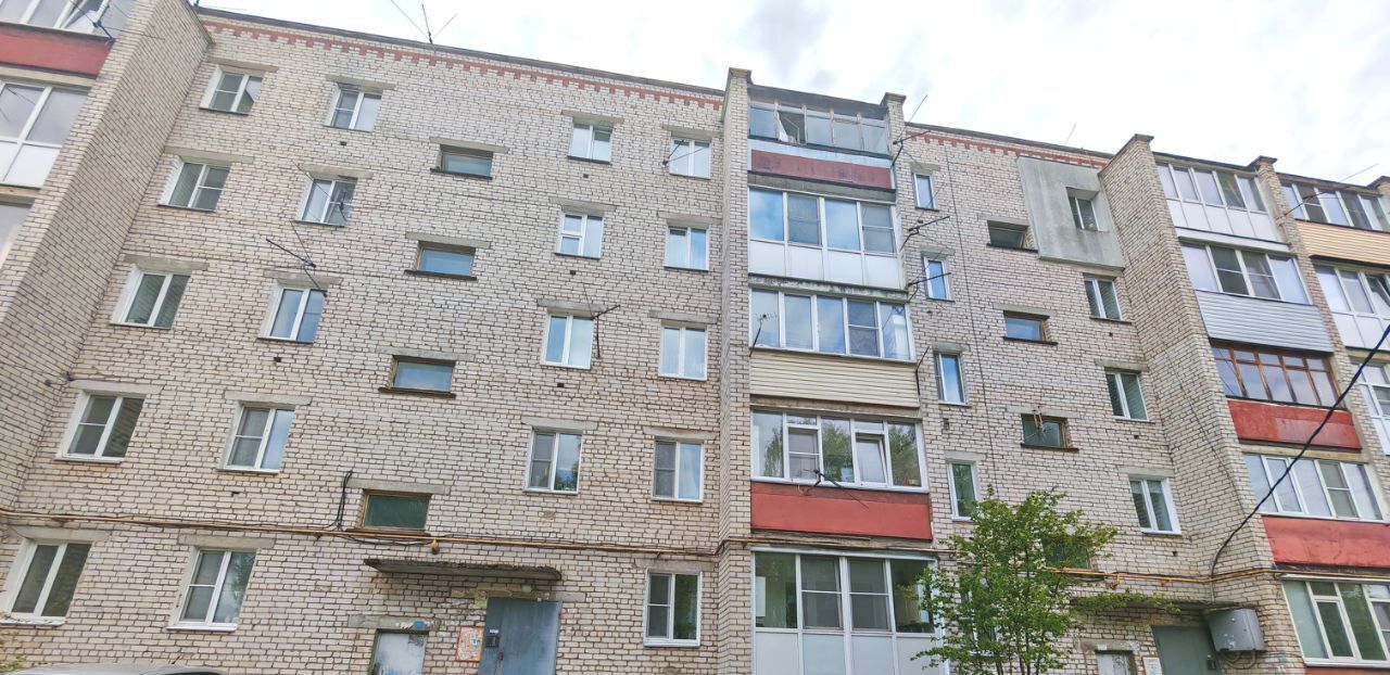 квартира г Бор п Октябрьский ул Победы 15 фото 1