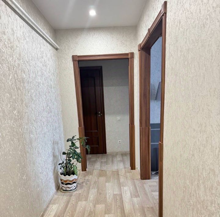 квартира г Омск р-н Кировский ул Дмитриева 1/3 фото 7