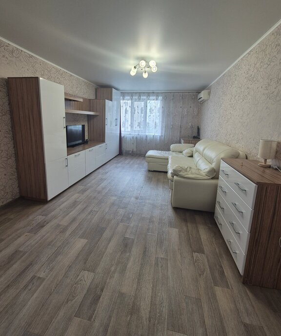 квартира г Саратов улица имени П. Ф. Батавина, 12 фото 7