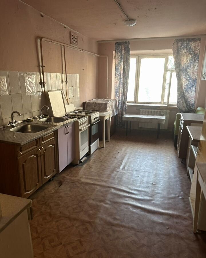 комната г Тольятти р-н Центральный ул Победы 14 фото 9