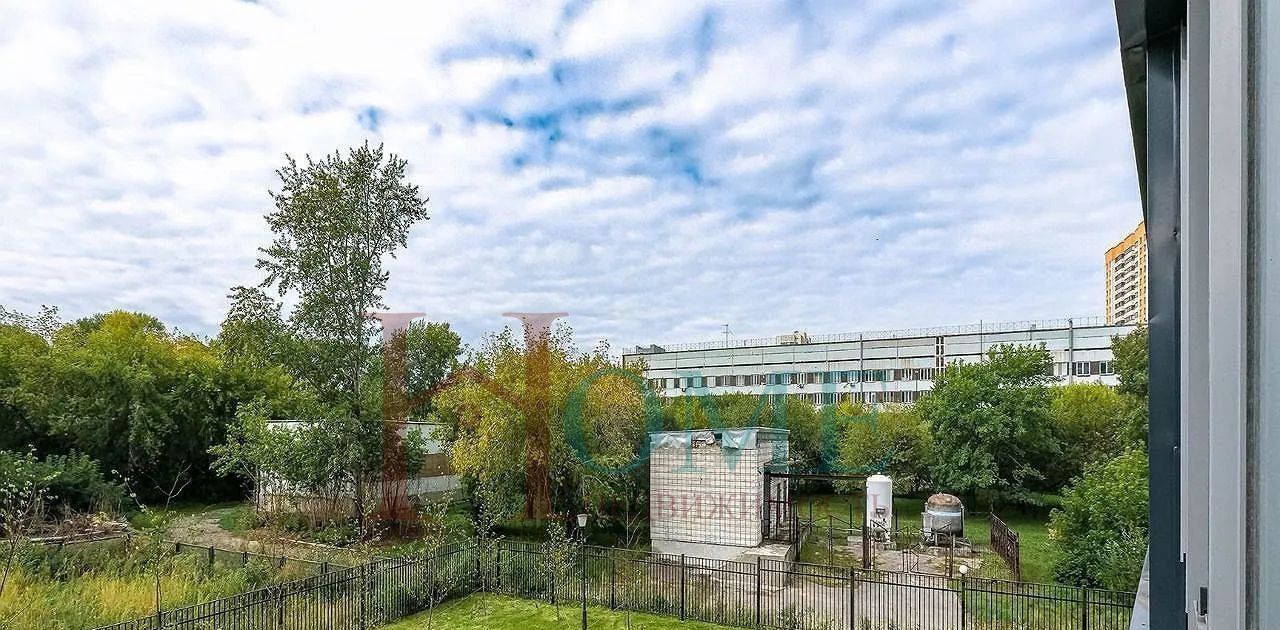 квартира г Новосибирск р-н Октябрьский Золотая Нива ул Адриена Лежена 36 фото 9