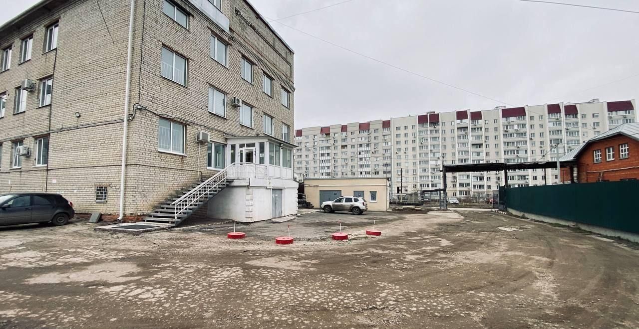 офис г Саратов р-н Ленинский ул Романтиков 82 фото 1