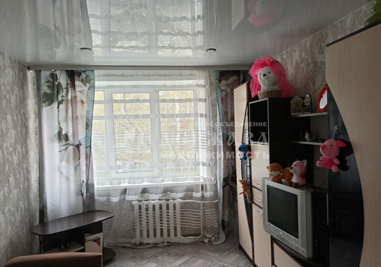 квартира р-н Топкинский г Топки ул Революции 11 фото 1