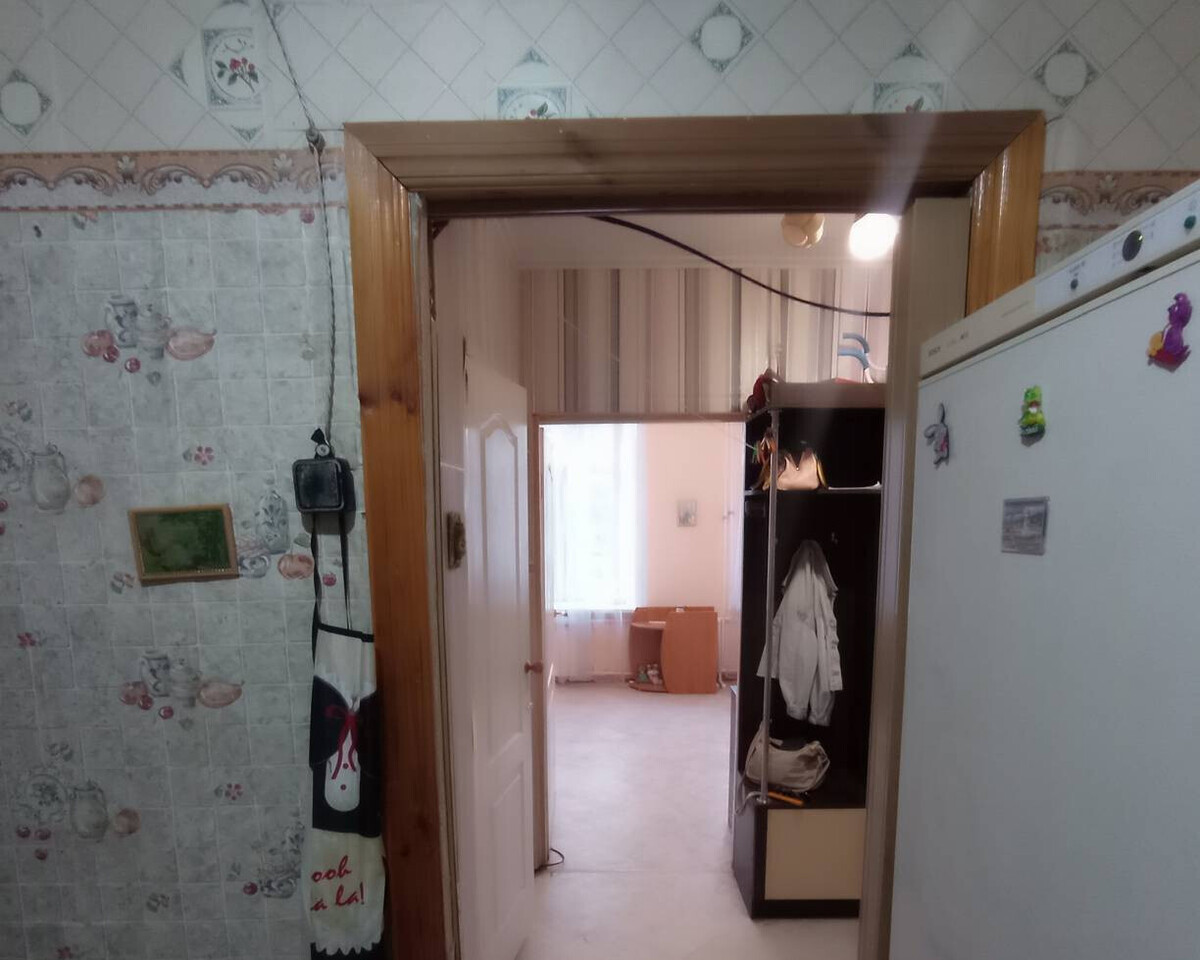 квартира г Астрахань р-н Кировский ул Раскольникова 10 фото 9