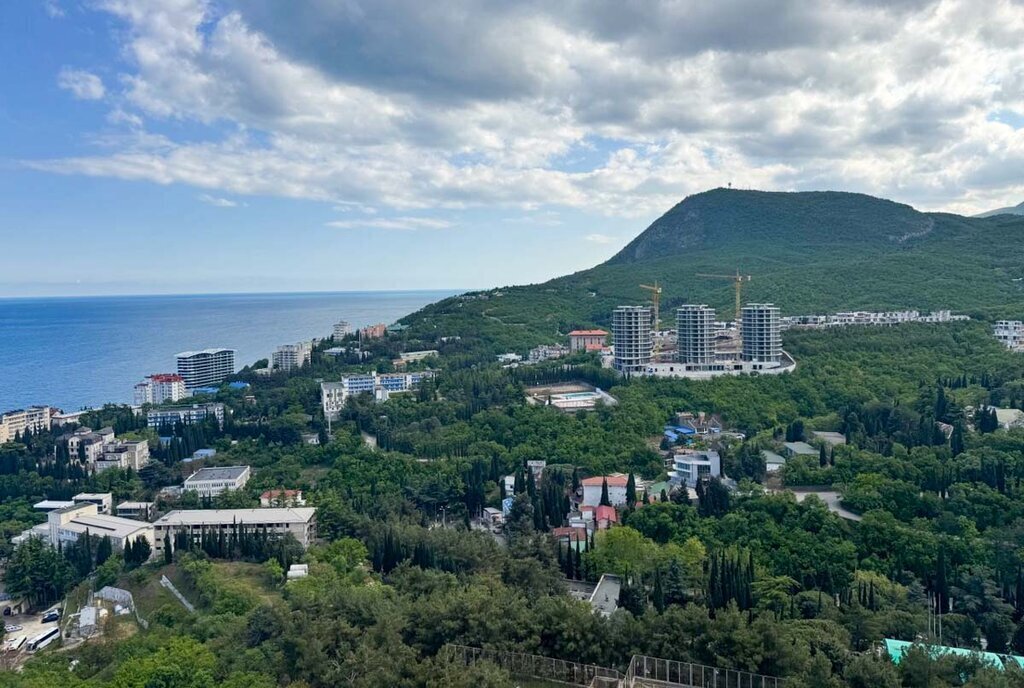 квартира г Алушта улица Сергеева-Ценского, 1А фото 21