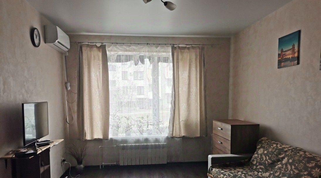 квартира г Волгоград р-н Советский ул им. Солнечникова 21 фото 1