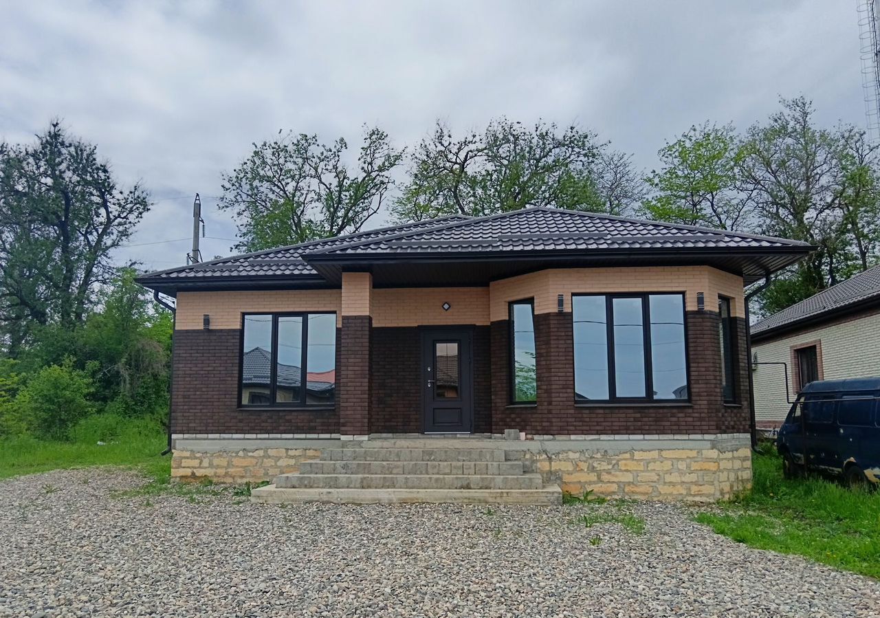 дом р-н Шпаковский г Михайловск ул Владимира Ацуты 5 фото 3