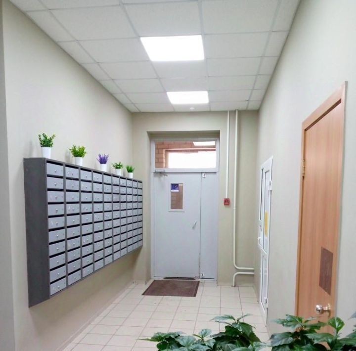 квартира г Тольятти р-н Автозаводский ул Революционная 7б фото 1