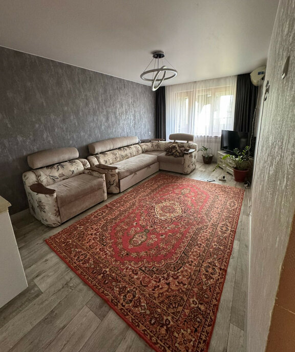 квартира г Астрахань р-н Трусовский ул Димитрова 5к/3 фото 1