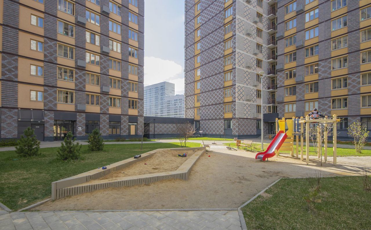 квартира г Екатеринбург Академический ул Хрустальногорская 83 фото 36
